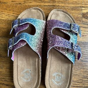 Girls Sz 3 sparkle sandals. They are purple pink and bluish. True craft brand